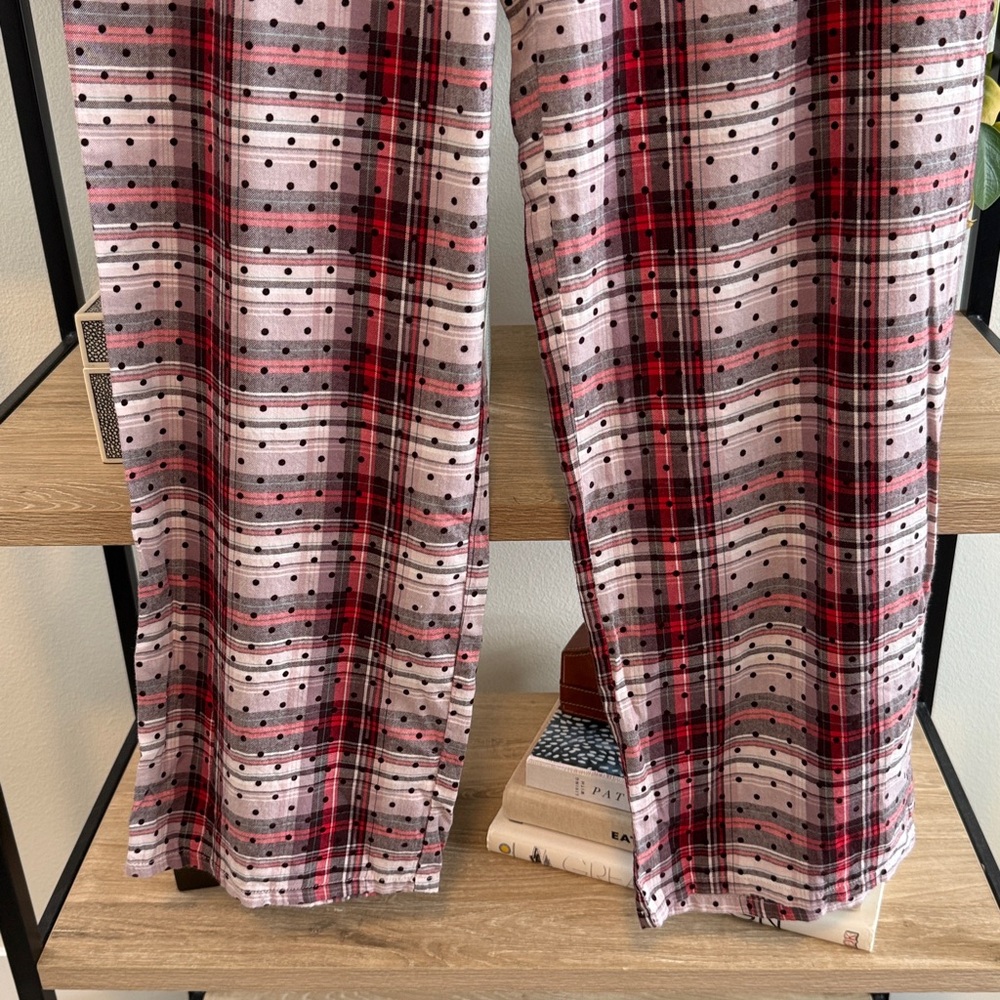 NWT Victoria's Secret Plaid Plaid Flocked Dot PJ Bottoms, M - Picture 4 of 7